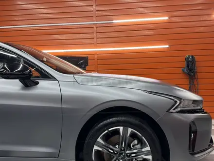 Kia K5 2025 года за 13 800 000 тг. в Павлодар – фото 3