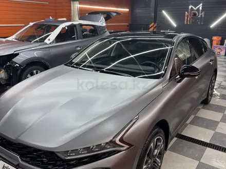 Kia K5 2025 года за 13 800 000 тг. в Павлодар – фото 9