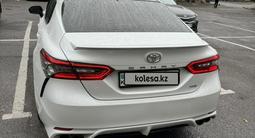 Toyota Camry 2022 годаүшін13 500 000 тг. в Алматы – фото 5