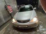 Toyota Camry 2003 года за 4 400 000 тг. в Атырау