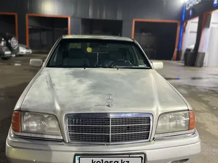 Mercedes-Benz C 280 1994 года за 1 050 000 тг. в Алматы – фото 3