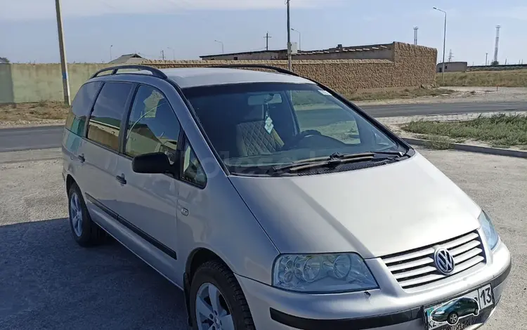 Volkswagen Sharan 2002 годаfor3 700 000 тг. в Туркестан