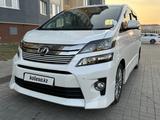 Toyota Vellfire 2014 года за 13 000 000 тг. в Актобе