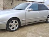 Mercedes-Benz E 320 2000 года за 3 200 000 тг. в Жанаозен