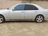 Mercedes-Benz E 320 2000 года за 3 200 000 тг. в Жанаозен – фото 4