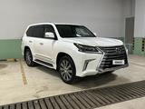 Lexus LX 570 2016 года за 42 500 000 тг. в Астана – фото 2