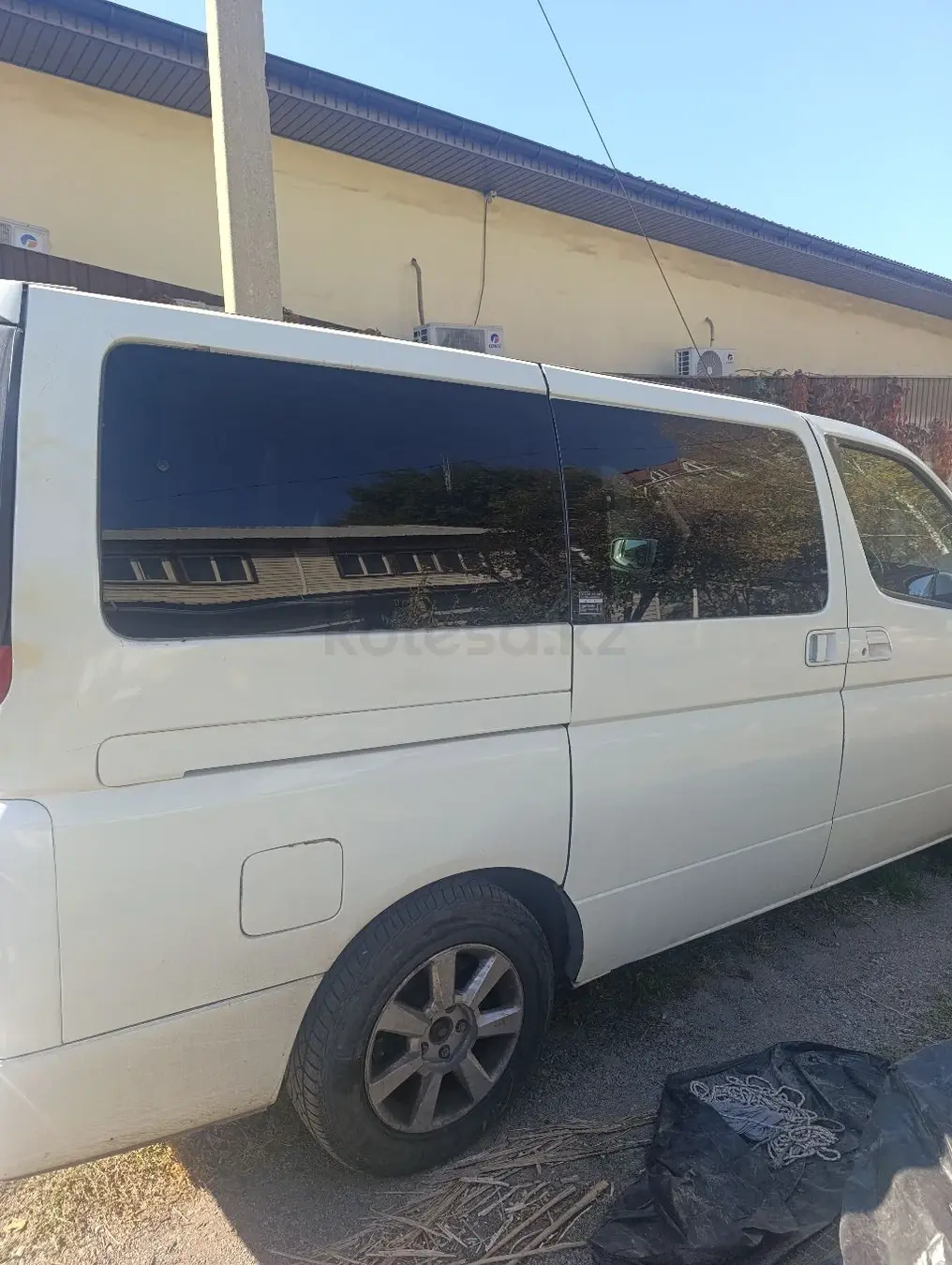 Nissan Elgrand, 2003