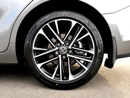 Toyota Camry Luxe 2026 года за 23 190 000 тг. в Шымкент – фото 17