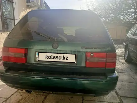 Volkswagen Passat 1994 года за 1 700 000 тг. в Тараз – фото 2