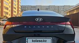 Hyundai Elantra 2022 годаfor9 350 000 тг. в Семей – фото 2