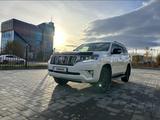 Toyota Land Cruiser Prado 2018 года за 29 000 000 тг. в Актобе