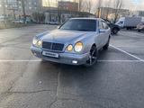 Mercedes-Benz E 230 1996 года за 2 950 000 тг. в Костанай – фото 3