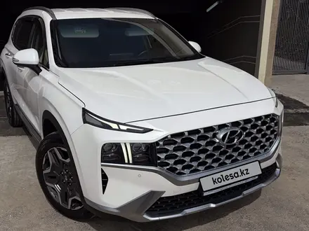 Hyundai Santa Fe 2021 года за 15 200 000 тг. в Шымкент – фото 3