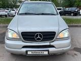 Mercedes-Benz ML 320 1998 годаfor2 700 000 тг. в Астана