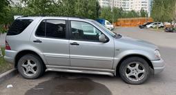 Mercedes-Benz ML 320 1998 годаfor2 700 000 тг. в Астана – фото 2