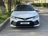 Toyota Camry 2022 года за 18 500 000 тг. в Алматы – фото 4