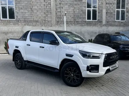 Toyota Hilux 2023 года за 25 900 000 тг. в Уральск – фото 2