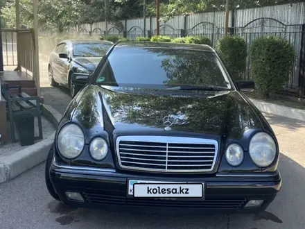 Mercedes-Benz E 320 1998 года за 3 800 000 тг. в Алматы – фото 6