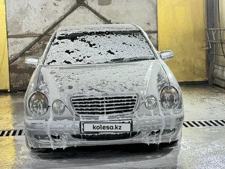 Mercedes-Benz E 320 2001 года за 5 000 000 тг. в Астана – фото 4