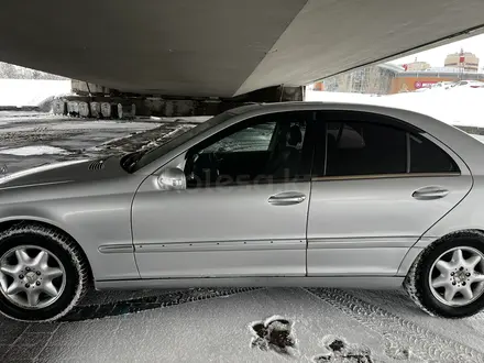 Mercedes-Benz C 200 2000 года за 2 500 000 тг. в Астана – фото 19