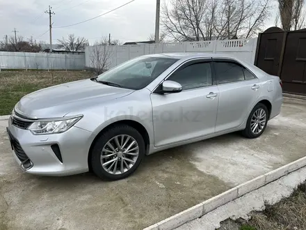 Toyota Camry 2015 года за 12 700 000 тг. в Тараз – фото 2