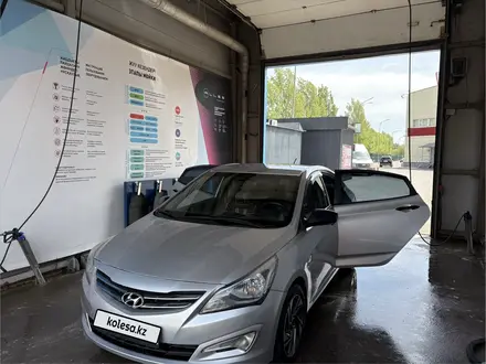 Hyundai Accent 2015 года за 5 700 000 тг. в Астана – фото 2