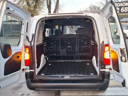 Toyota ProAce Verso 2025 года за 24 900 000 тг. в Алматы – фото 31