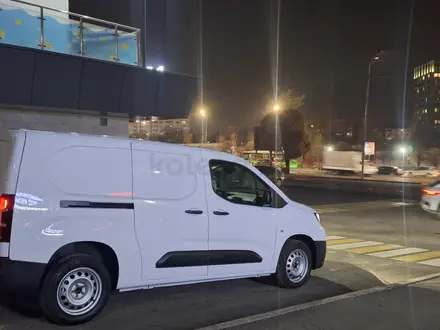 Toyota ProAce Verso 2025 года за 24 900 000 тг. в Алматы – фото 74