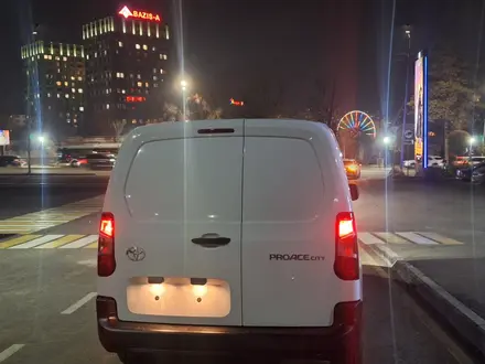 Toyota ProAce Verso 2025 года за 24 900 000 тг. в Алматы – фото 77