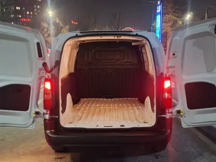 Toyota ProAce Verso 2025 года за 24 900 000 тг. в Алматы – фото 92