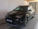 Toyota RAV4 2018 года за 12 850 000 тг. в Караганда – фото 2