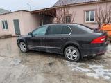 Skoda Superb 2013 года за 4 700 000 тг. в Атырау – фото 2