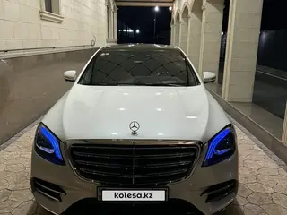 Mercedes-Benz S 560