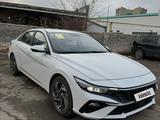 Hyundai Elantra 2023 года за 8 800 000 тг. в Уральск – фото 2