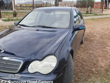 Mercedes-Benz C 200 2002 года за 1 500 000 тг. в Уральск – фото 4