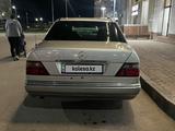 Mercedes-Benz E 220 1994 годаfor2 900 000 тг. в Туркестан – фото 5
