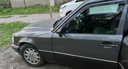 Mercedes-Benz E 200 1994 годаүшін1 550 000 тг. в Алматы – фото 2
