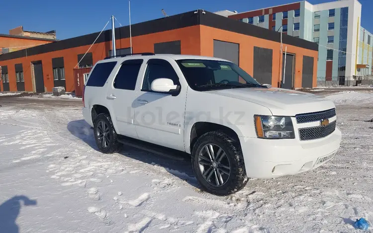 Chevrolet Tahoe 2008 года за 9 000 000 тг. в Астана