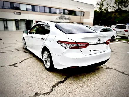 Toyota Camry 2020 года за 17 100 000 тг. в Алматы – фото 6