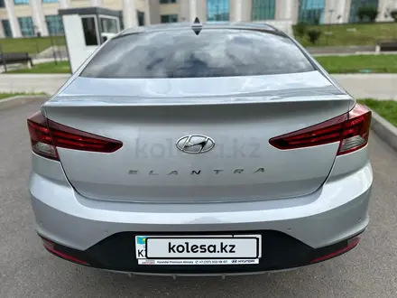 Hyundai Elantra 2020 года за 8 440 000 тг. в Астана