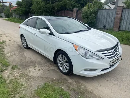 Hyundai Sonata 2011 года за 2 200 000 тг. в Алматы – фото 5