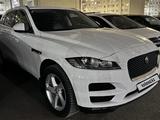 Jaguar F-Pace 2018 года за 15 800 000 тг. в Астана – фото 2