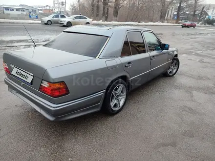 Mercedes-Benz E 320 1992 года за 2 200 000 тг. в Алматы – фото 9