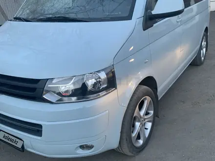 Volkswagen Caravelle 2010 года за 9 000 000 тг. в Караганда