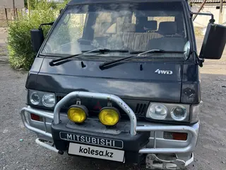 Mitsubishi Delica