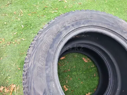 Пара зимних шин 265/65 R17 Bridgestone за 40 000 тг. в Караганда – фото 4