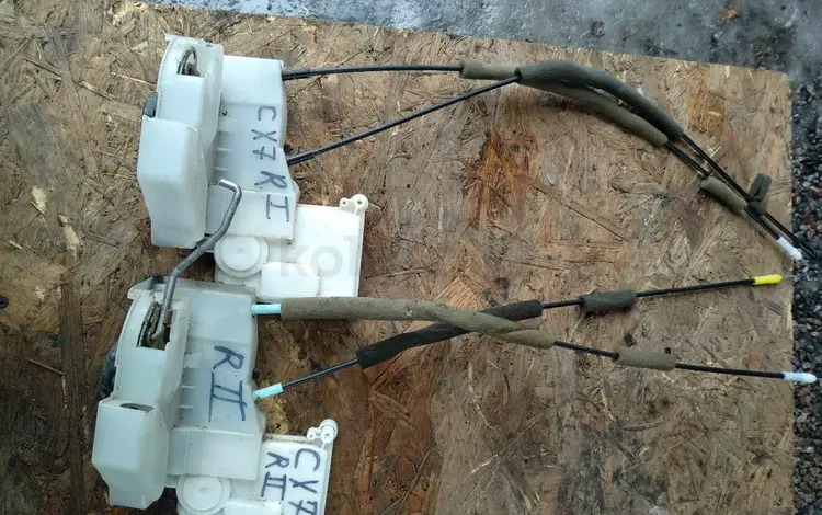 Замок двери на Мазду CX7 за 7 000 тг. в Алматы