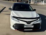 Toyota Camry 2020 года за 10 000 000 тг. в Алматы