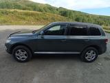 Volkswagen Touareg 2006 годаүшін6 500 000 тг. в Усть-Каменогорск – фото 2