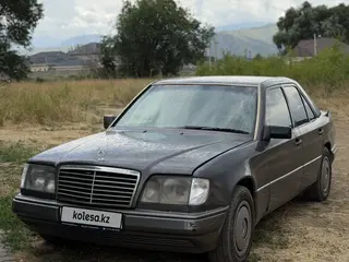 Mercedes-Benz E 320